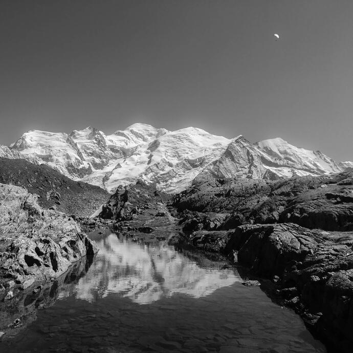 Mountain - lake